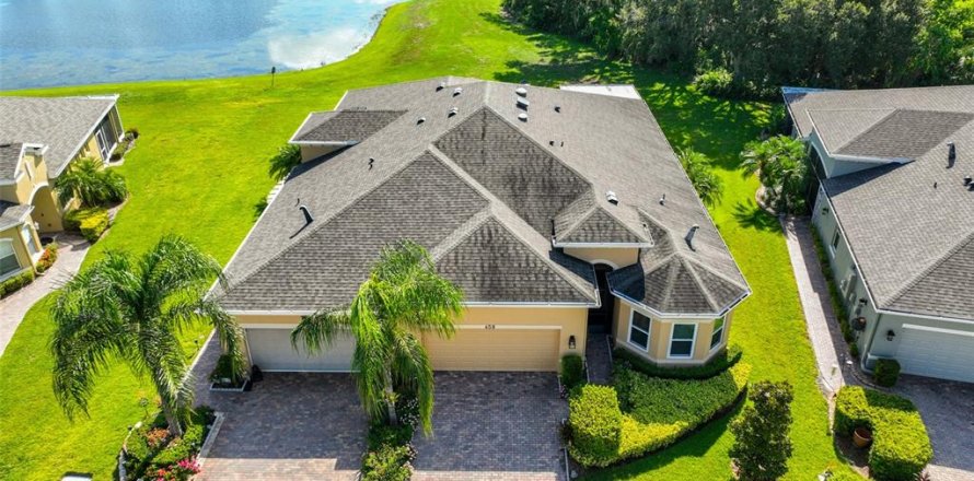 House in Sun City Center, Florida 3 bedrooms, 167.22 sq.m. № 1894418