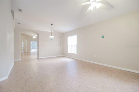Villa ou maison à louer à Orlando, Floride: 3 chambres, 173.82 m2 № 2406999 - photo 8