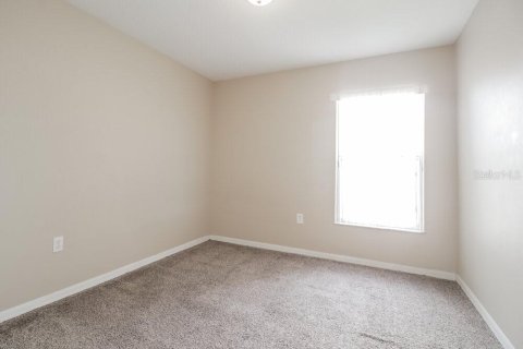 Villa ou maison à louer à Orlando, Floride: 3 chambres, 173.82 m2 № 2406999 - photo 12