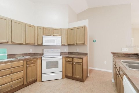 Villa ou maison à louer à Orlando, Floride: 3 chambres, 173.82 m2 № 2406999 - photo 6