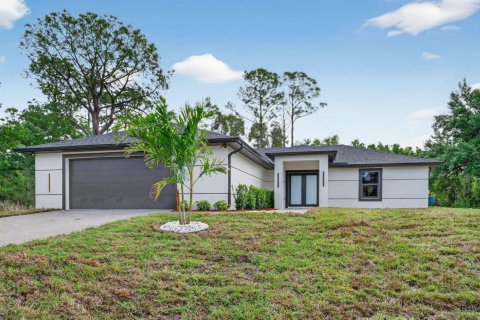 Villa ou maison à vendre à Lehigh Acres, Floride: 3 chambres, 166.48 m2 № 2146543 - photo 21