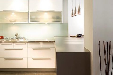 Copropriété à louer à Miami, Floride: 2 chambres, 116.03 m2 № 2397505 - photo 8