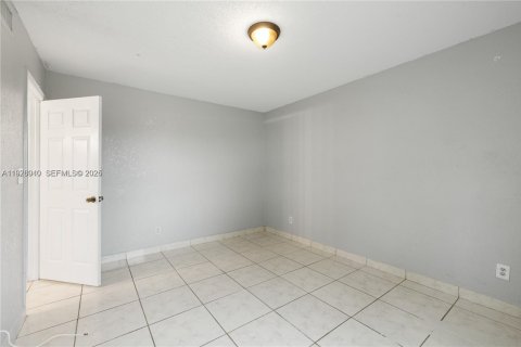 Copropriété à louer à Pembroke Pines, Floride: 1 chambre, 78.32 m2 № 1984482 - photo 14