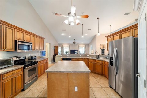 House in Ocala, Florida 3 bedrooms, 284.37 sq.m. № 1568904 - photo 10