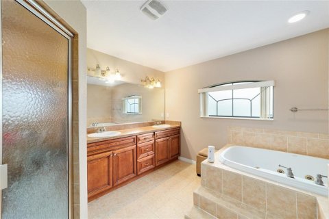 House in Ocala, Florida 3 bedrooms, 284.37 sq.m. № 1568904 - photo 18