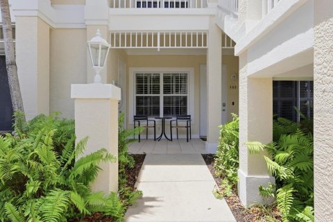 House in Bradenton, Florida 3 bedrooms, 184.04 sq.m. № 2213490 - photo 2