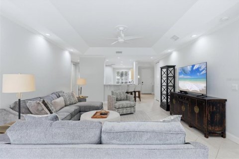 House in Bradenton, Florida 3 bedrooms, 184.04 sq.m. № 2213490 - photo 11