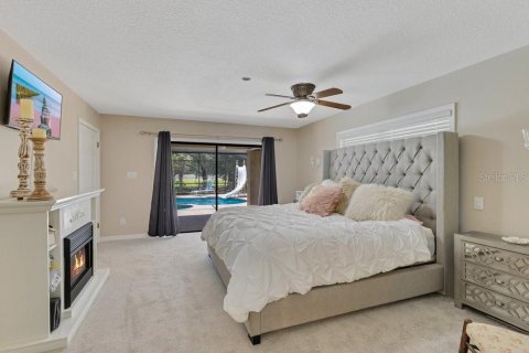 House in Kissimmee, Florida 4 bedrooms, 278.8 sq.m. № 1800026 - photo 15
