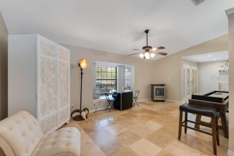 House in Kissimmee, Florida 4 bedrooms, 278.8 sq.m. № 1800026 - photo 9