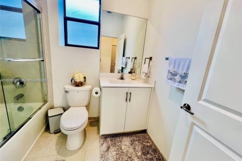 Townhouse in Homestead, Florida 3 bedrooms, 140.65 sq.m. № 1987193 - photo 22