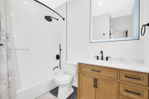 Copropriété à vendre à Miami Beach, Floride: 2 chambres, 145.21 m2 № 2011653 - photo 21