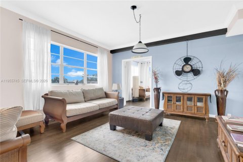 Copropriété à vendre à Miami Beach, Floride: 2 chambres, 145.21 m2 № 2011653 - photo 5