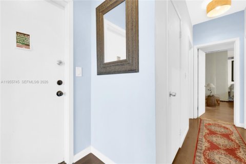 Copropriété à vendre à Miami Beach, Floride: 2 chambres, 145.21 m2 № 2011653 - photo 27