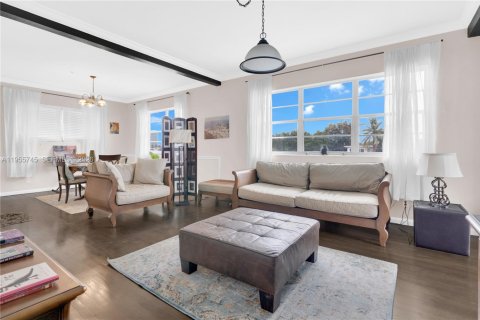 Copropriété à vendre à Miami Beach, Floride: 2 chambres, 145.21 m2 № 2011653 - photo 6