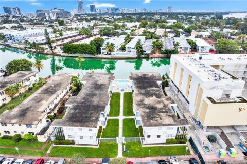 Copropriété à vendre à Miami Beach, Floride: 2 chambres, 145.21 m2 № 2011653 - photo 29