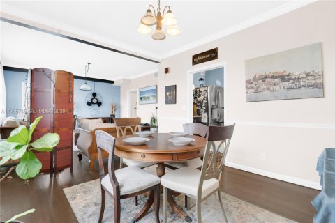 Copropriété à vendre à Miami Beach, Floride: 2 chambres, 145.21 m2 № 2011653 - photo 10