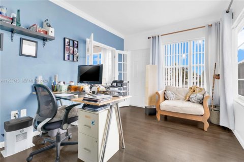 Copropriété à vendre à Miami Beach, Floride: 2 chambres, 145.21 m2 № 2011653 - photo 17