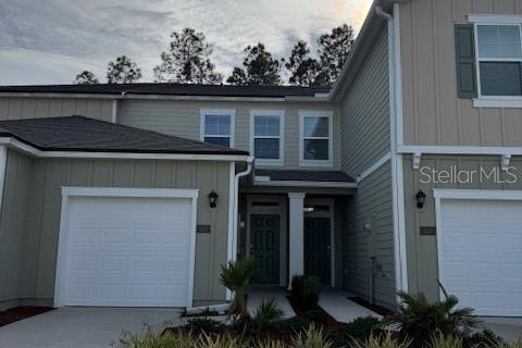 Снять в аренду таунхаус в Палм-Кост, Флорида 3 комнаты, 164.62м2, № 1552630 - фото 2