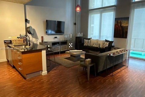 Condominio en alquiler en Miami, Florida, 1 dormitorio, 131.09 m2 № 2035802 - foto 19