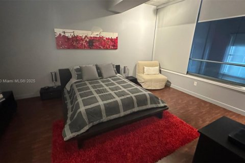 Condominio en alquiler en Miami, Florida, 1 dormitorio, 131.09 m2 № 2035802 - foto 6