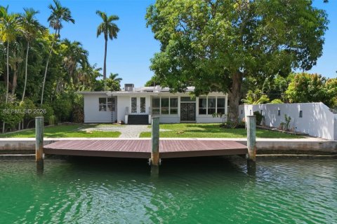 Casa en venta en Miami Beach, Florida, 4 dormitorios, 262.82 m2 № 2339938 - foto 7