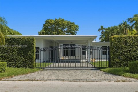 Casa en venta en Miami Beach, Florida, 4 dormitorios, 262.82 m2 № 2339938 - foto 2