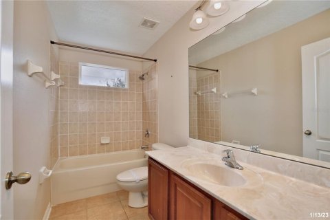 Casa en alquiler en Orlando, Florida, 4 dormitorios, 234.21 m2 № 1906467 - foto 20