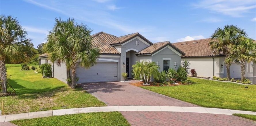 Casa en Kissimmee, Florida 4 dormitorios, 224.82 m2 № 2378066