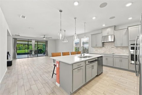 Casa en venta en Kissimmee, Florida, 4 dormitorios, 224.82 m2 № 2378066 - foto 10