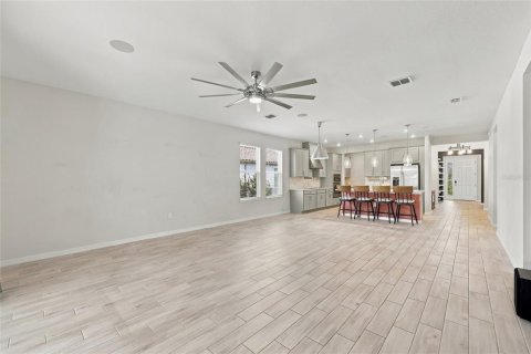 Casa en venta en Kissimmee, Florida, 4 dormitorios, 224.82 m2 № 2378066 - foto 18