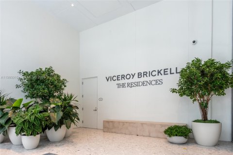 Снять в аренду кондоминиум в Майами, Флорида № 2047347 - фото 28