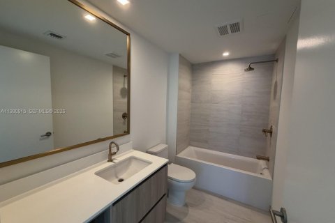 Снять в аренду кондоминиум в Майами, Флорида № 2047347 - фото 8