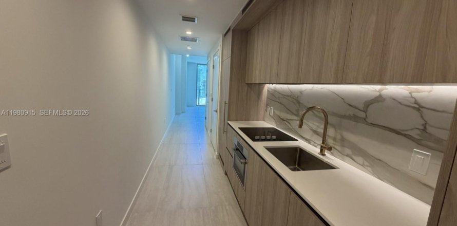 Студия в кондо в Майами, Флорида № 2047347