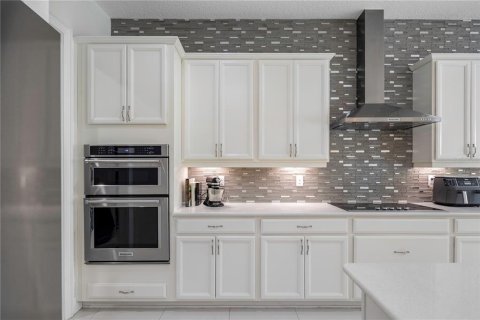 Casa en venta en Orlando, Florida, 6 dormitorios, 503.72 m2 № 1908707 - foto 23