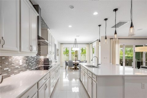Casa en venta en Orlando, Florida, 6 dormitorios, 503.72 m2 № 1908707 - foto 22