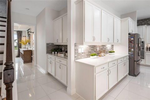 Casa en venta en Orlando, Florida, 6 dormitorios, 503.72 m2 № 1908707 - foto 11