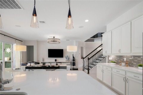 Casa en venta en Orlando, Florida, 6 dormitorios, 503.72 m2 № 1908707 - foto 21