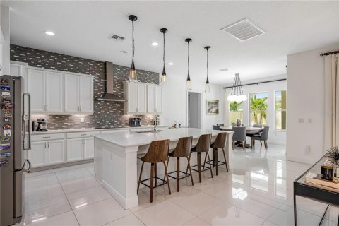Casa en venta en Orlando, Florida, 6 dormitorios, 503.72 m2 № 1908707 - foto 24
