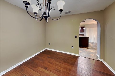 House in Apopka, Florida 4 bedrooms, 206.61 sq.m. № 2259409 - photo 14