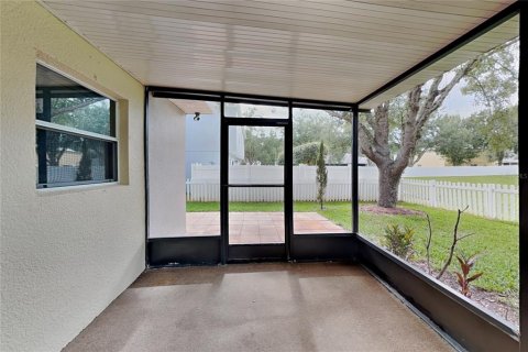 House in Apopka, Florida 4 bedrooms, 206.61 sq.m. № 2259409 - photo 17