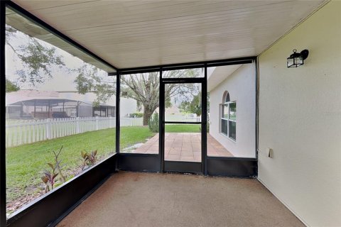 House in Apopka, Florida 4 bedrooms, 206.61 sq.m. № 2259409 - photo 20