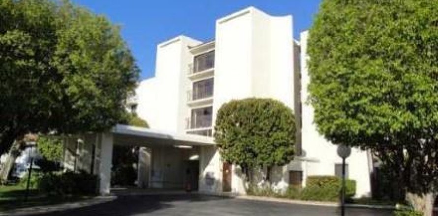 Condo in Lantana, Florida, 2 bedrooms  № 935211