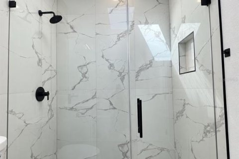 Immobilier commercial à vendre à Haines City, Floride: 4 chambres, 156.45 m2 № 2433445 - photo 20