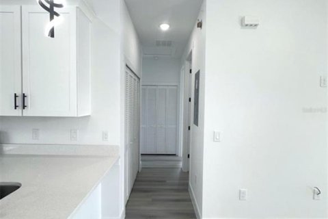 Immobilier commercial à vendre à Haines City, Floride: 4 chambres, 156.45 m2 № 2433445 - photo 14