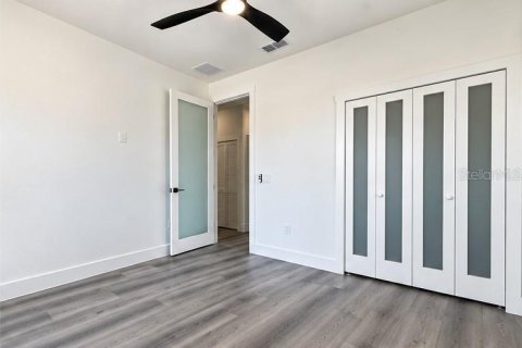 Immobilier commercial à vendre à Haines City, Floride: 4 chambres, 156.45 m2 № 2433445 - photo 21