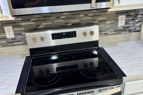 Casa en alquiler en Davenport, Florida, 3 dormitorios, 142.33 m2 № 1870741 - foto 12