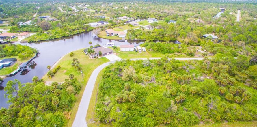 Land in Port Charlotte, Florida № 2228540