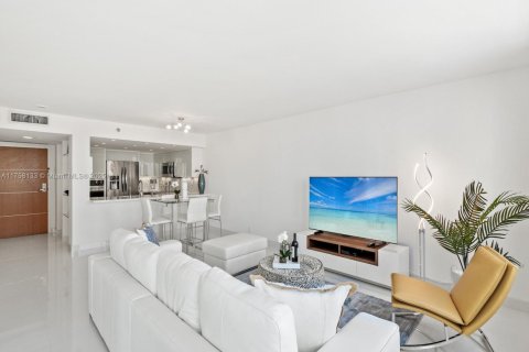 Купить кондоминиум в Майами-Бич, Флорида 2 спальни, 96.8м2, № 2003906 - фото 8