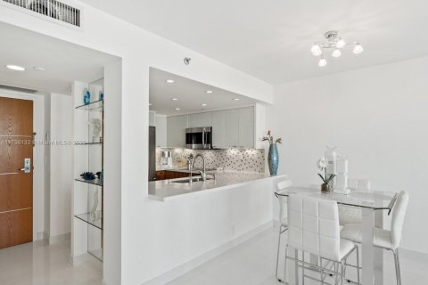 Купить кондоминиум в Майами-Бич, Флорида 2 спальни, 96.8м2, № 2003906 - фото 16