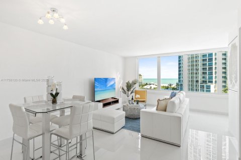 Купить кондоминиум в Майами-Бич, Флорида 2 спальни, 96.8м2, № 2003906 - фото 15